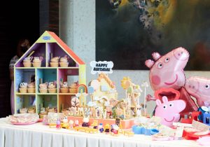 peppa pig 生日派對訂製生日蛋糕生日cupcake生日糖霜曲奇 icingcookie 睇得又食得好味手工驚喜勁靚推介少甜